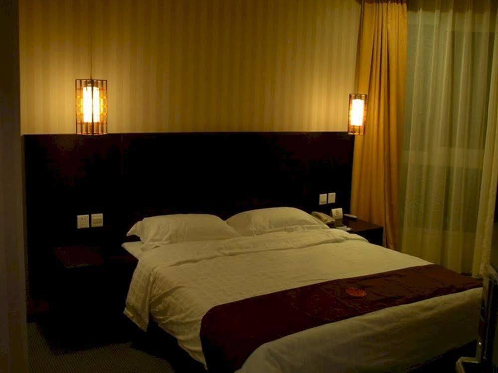 Hotel Super 8 Wenzhou Xingrong Exterior foto